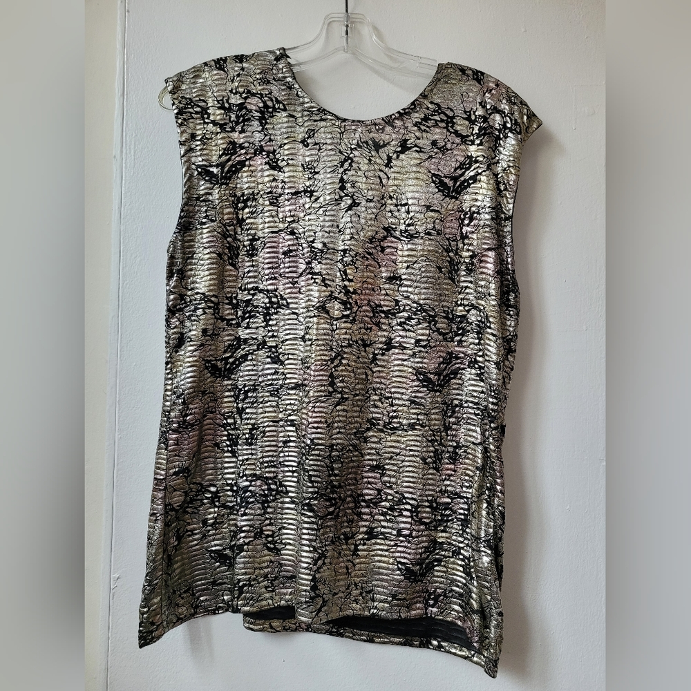 Size M - black and silver dressy top
